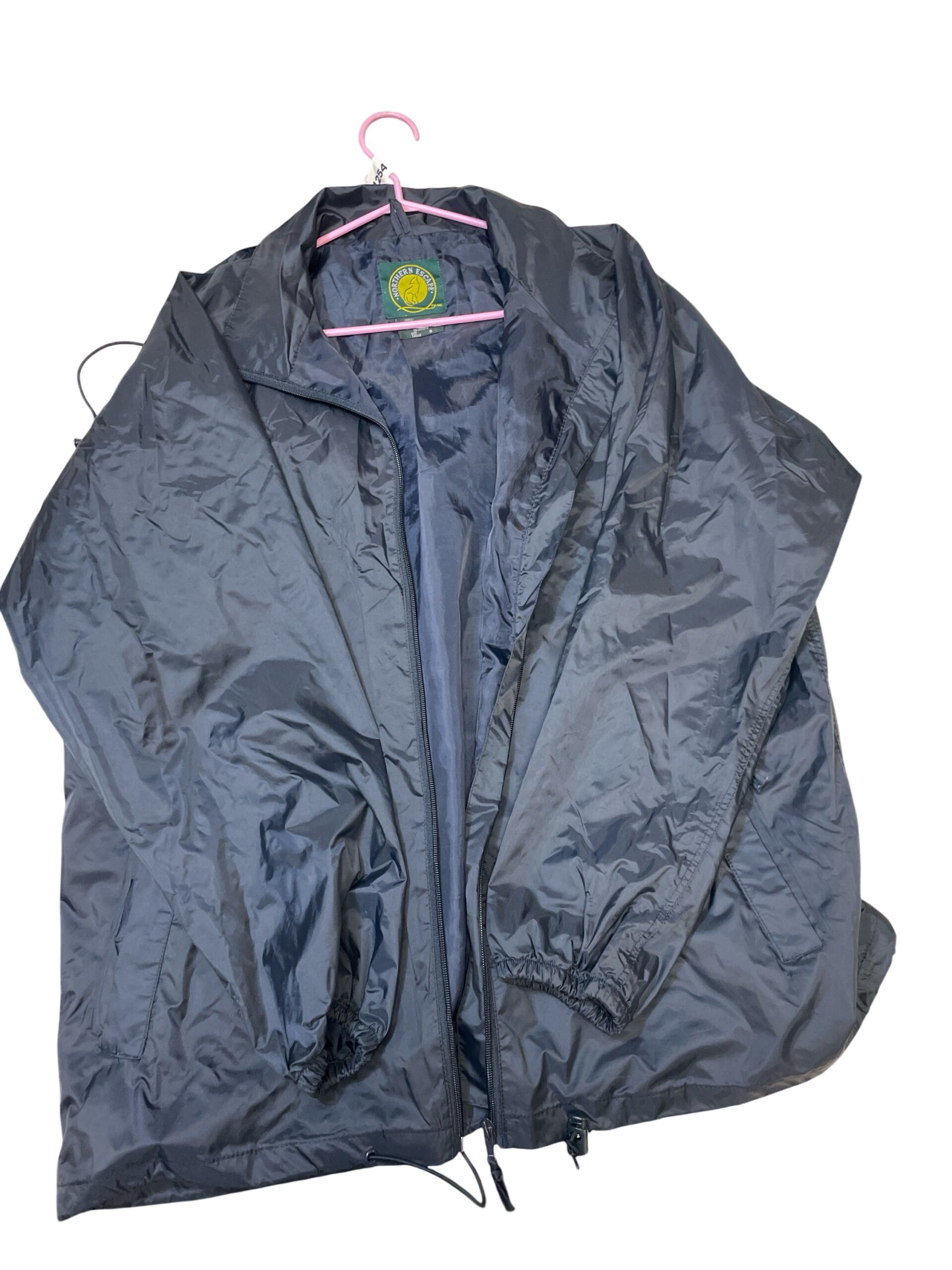 Men’s rain coat size small
