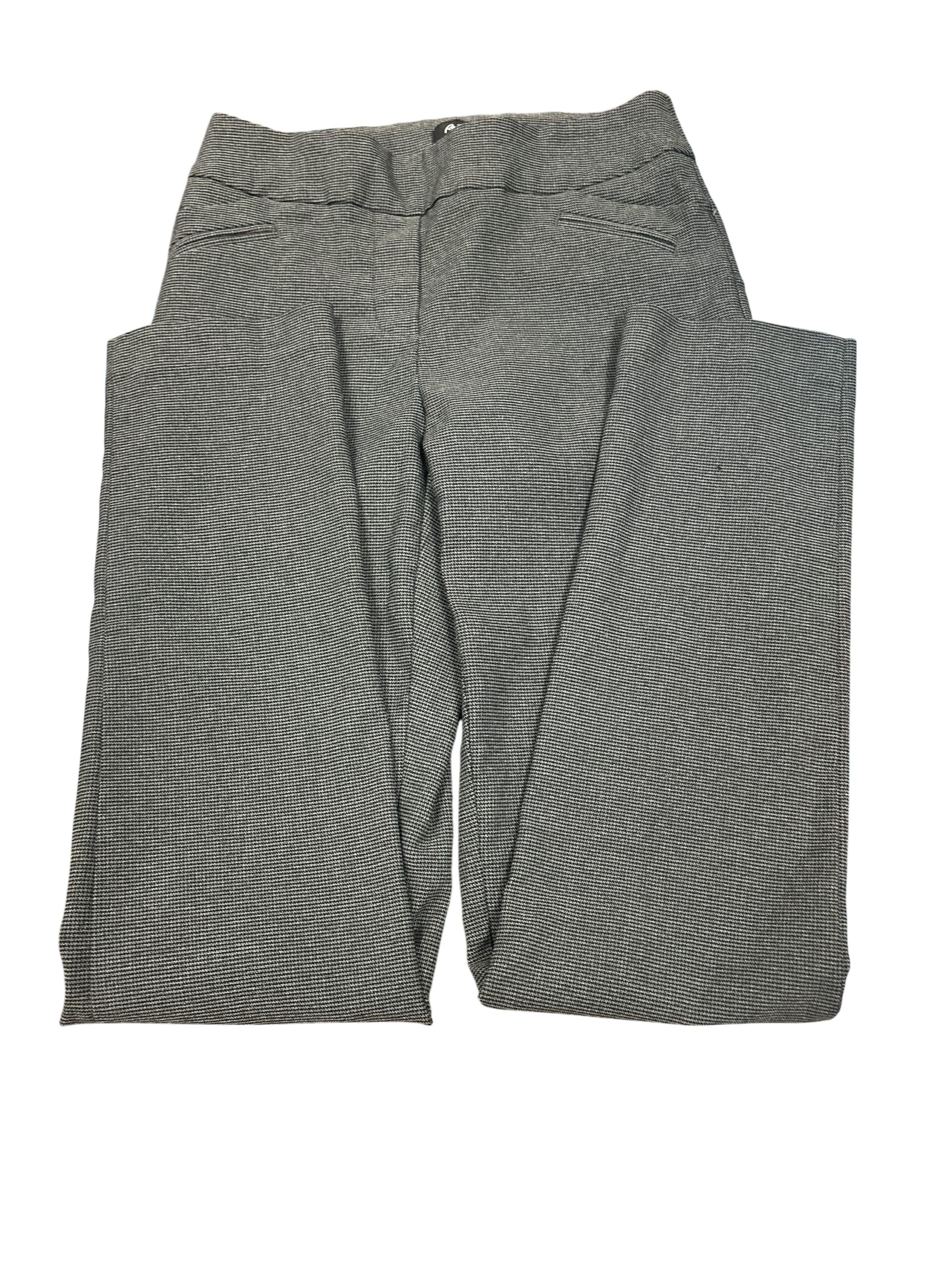 Woman’s size 4 reitmans pants