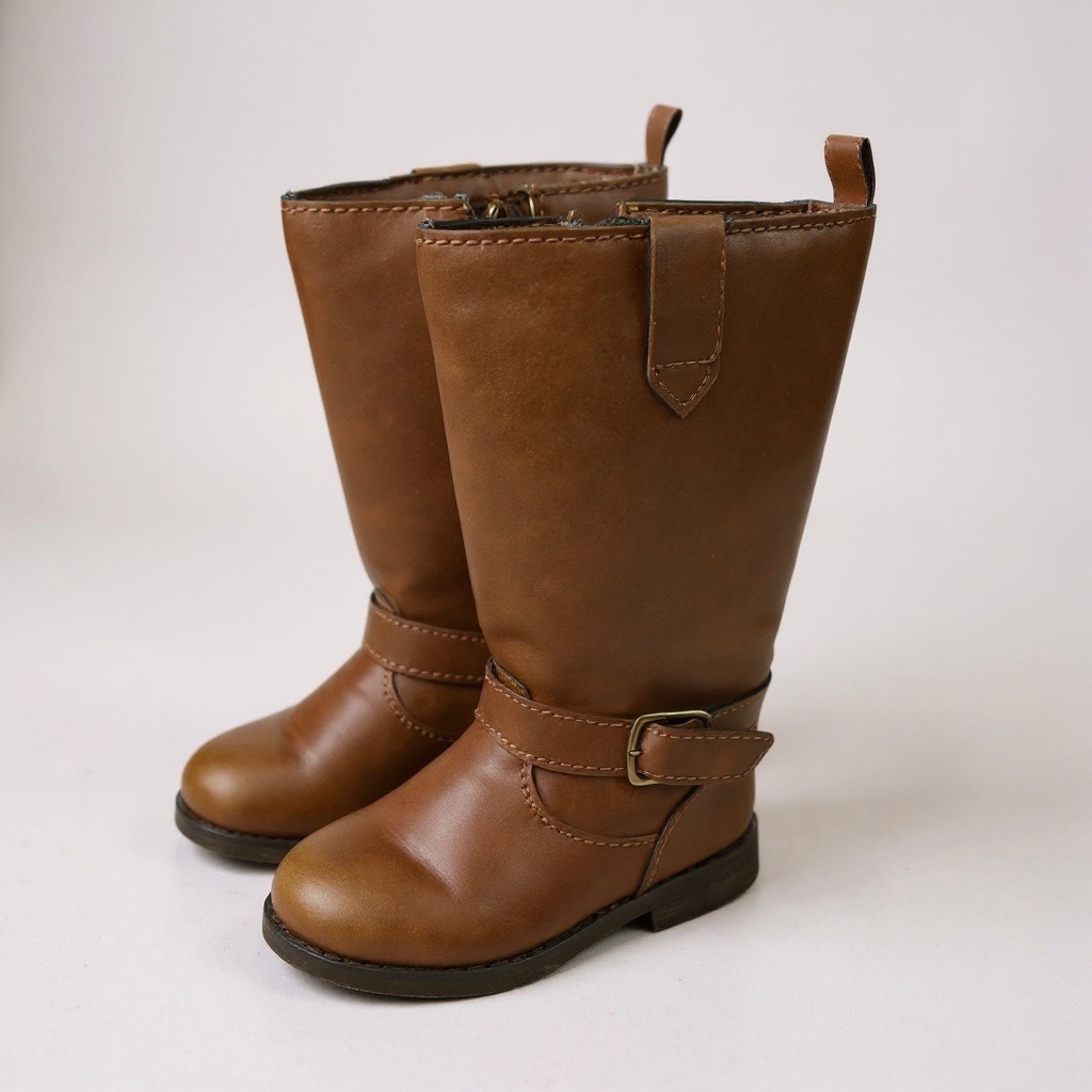 Toddle 6 Oshkosh Boots