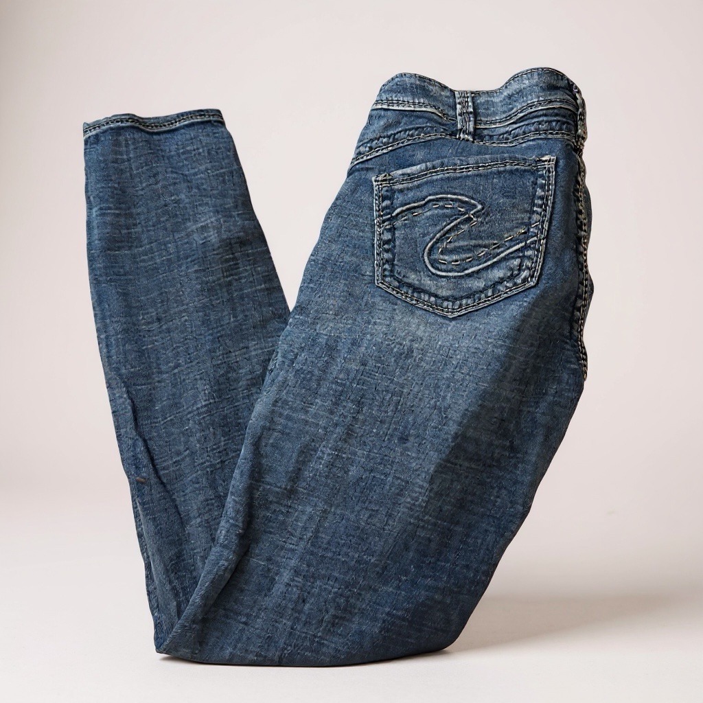 Women’s Size 26 Silver Jeans