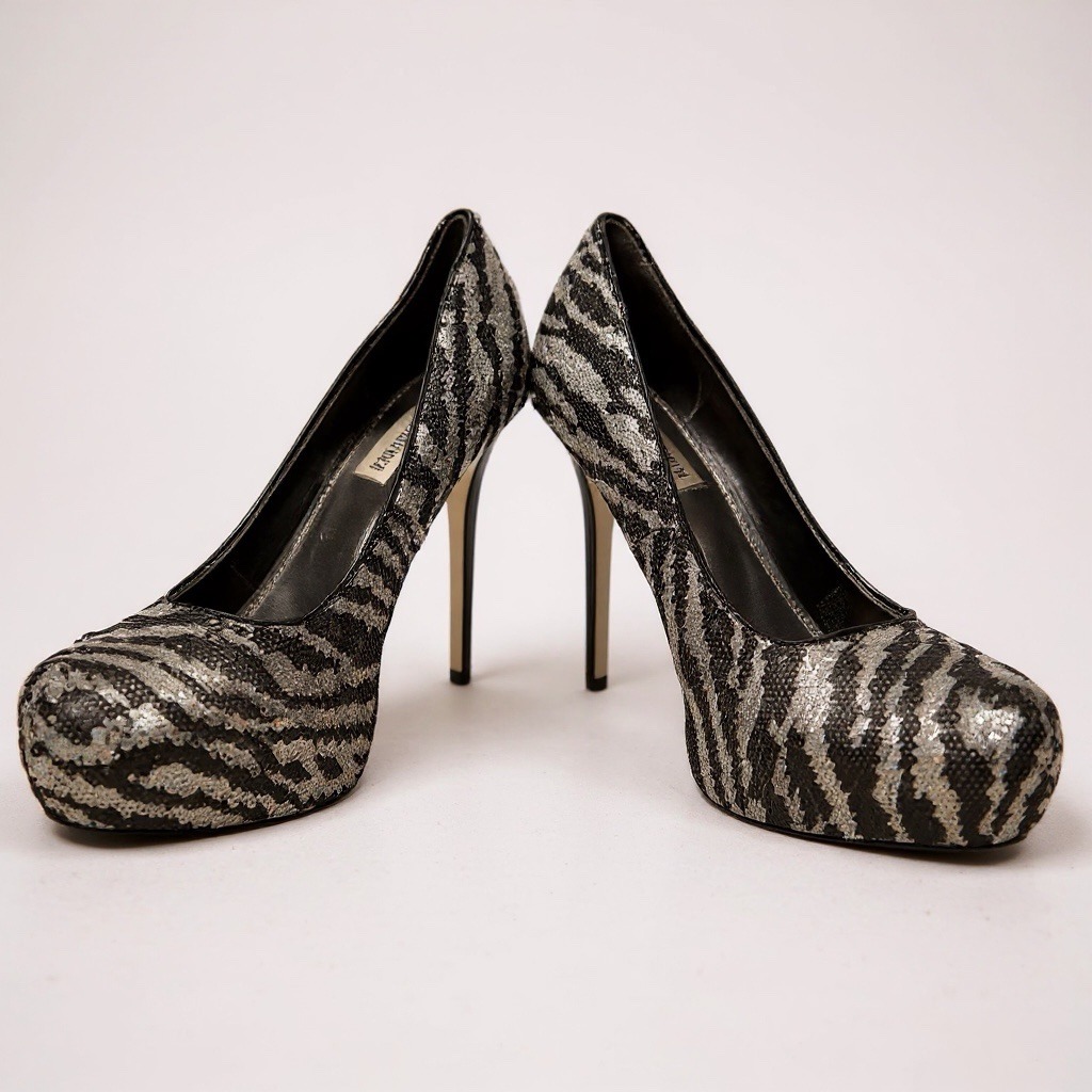 Women’s Size 9 High Heels Steve Madden