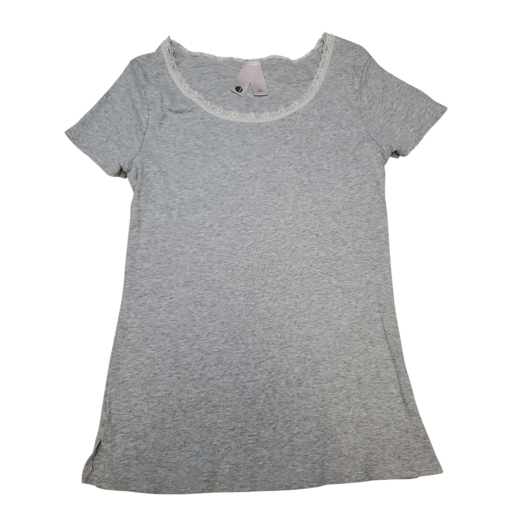 Women's Small Sleeping Top