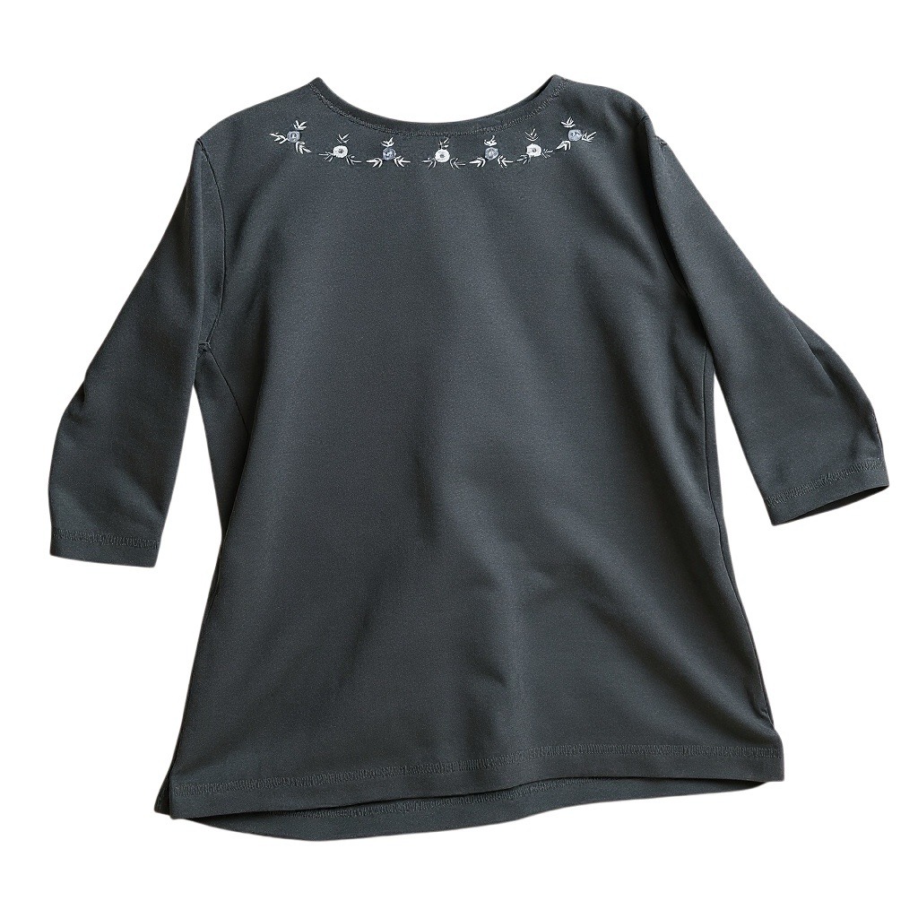 Women’s size 18 Jessica sport long sleeve