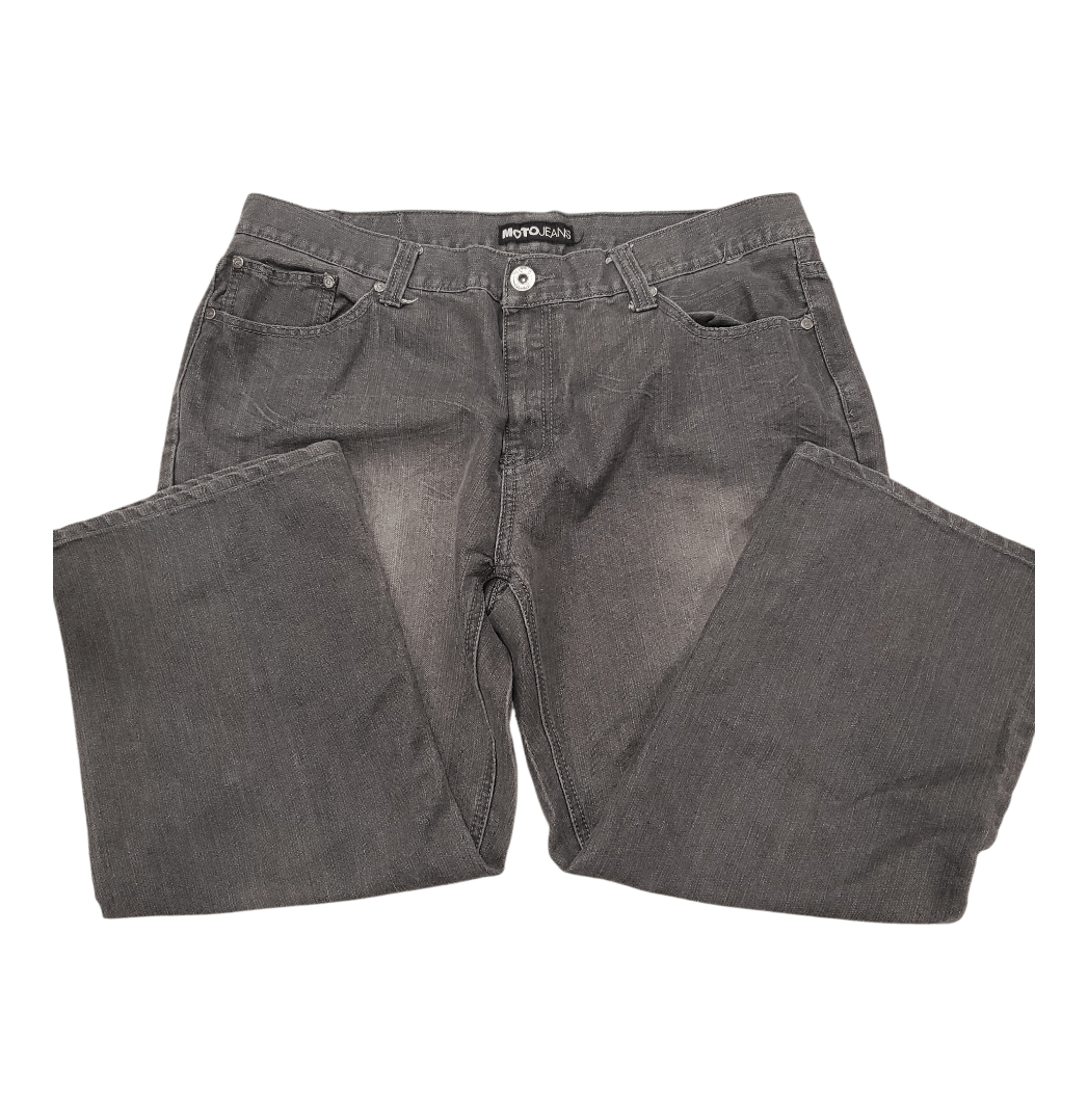 Men’s Jeans  38/32