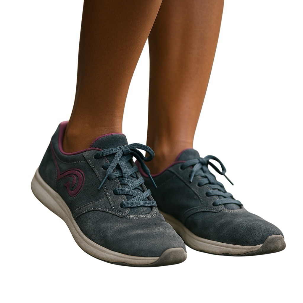 Women’s size 9 skechers