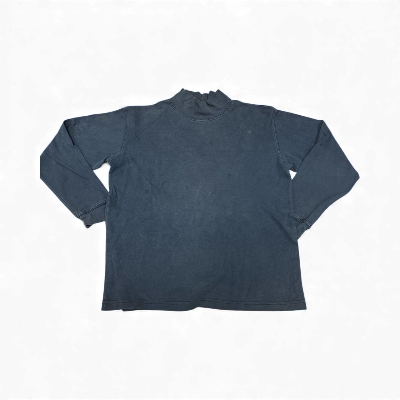 Men’s small sweater