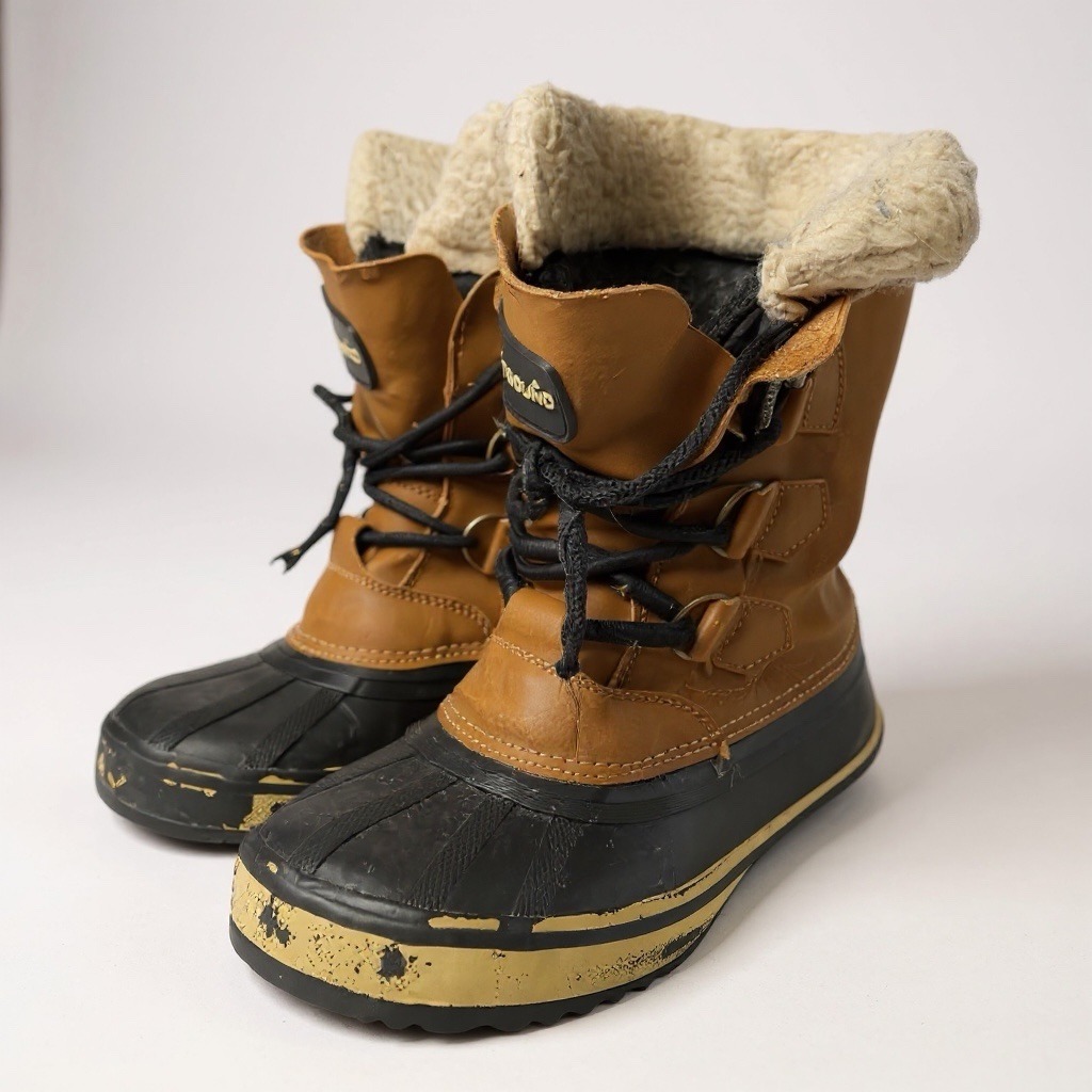 Boys size 3 Winter boots