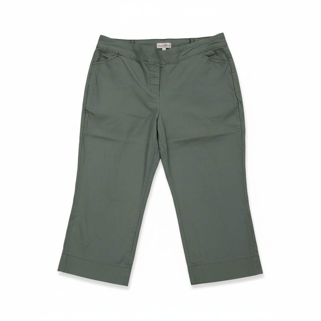 Woman's XL Petite Northern Reflections Capris (fraying on legs)