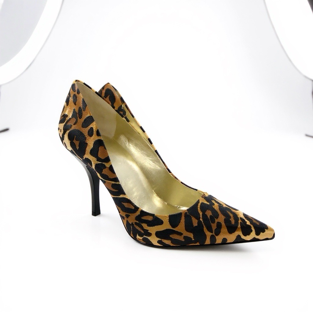 NEW Woman’s Size 9.5 Guess Heels